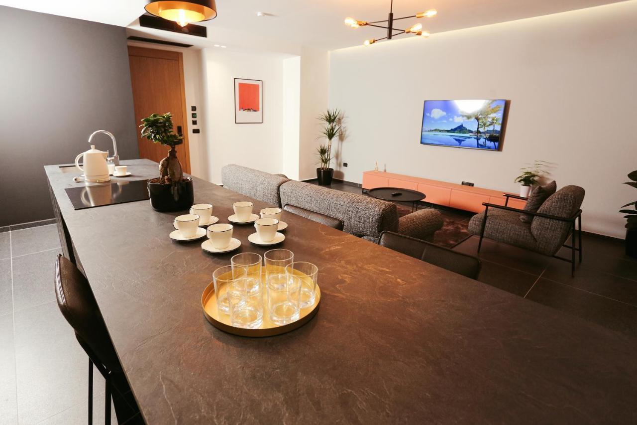 Hotel 12 Gjakova Экстерьер фото
