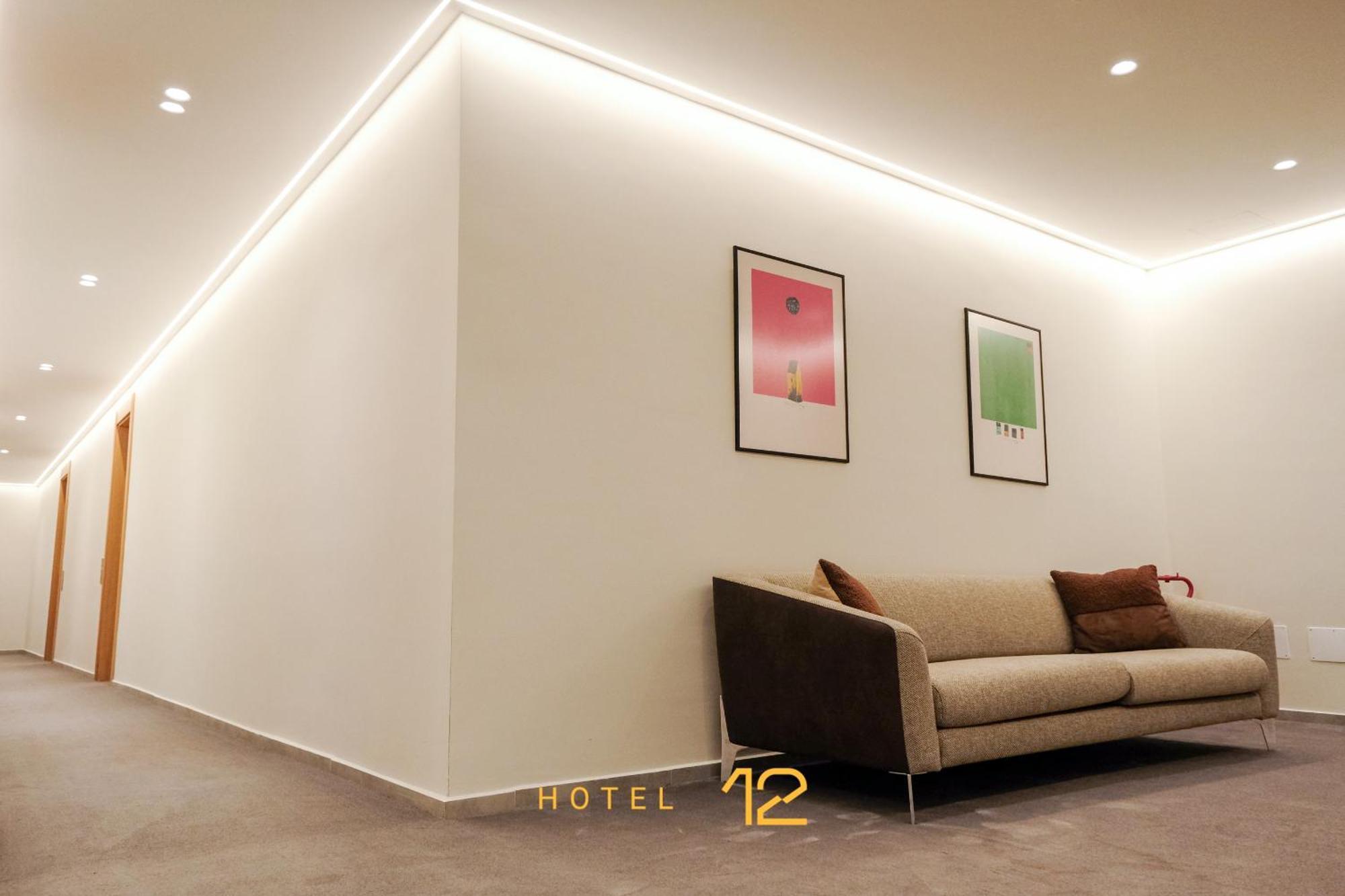 Hotel 12 Gjakova Экстерьер фото